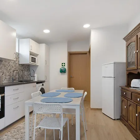 Nyaraló Nuria House *