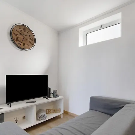 Nuria House